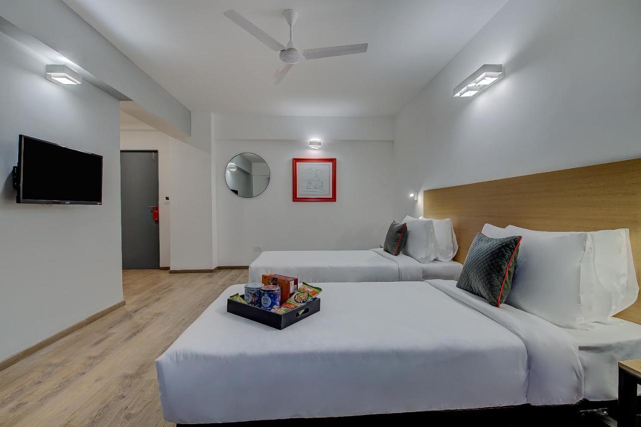 Oyo Townhouse 048 Hadapsar Hotel Phursungi Buitenkant foto
